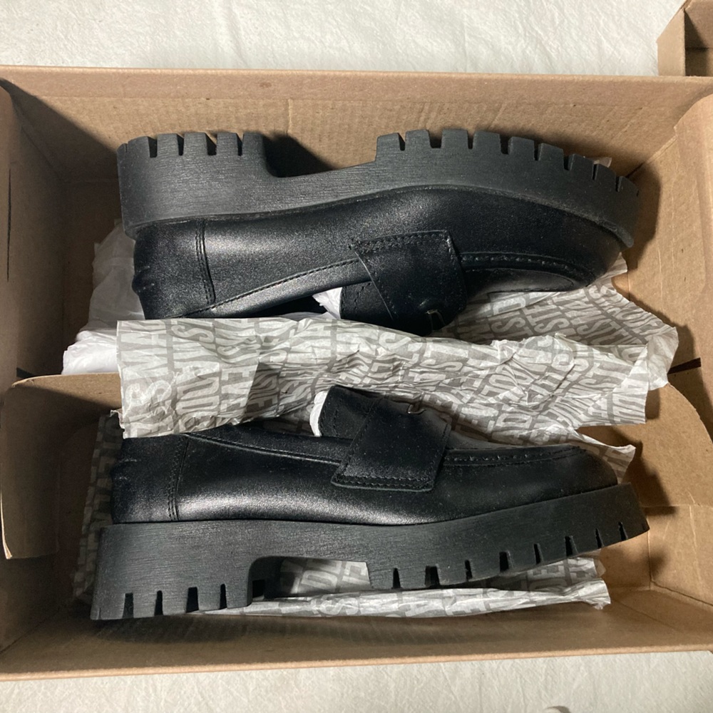 Steve Madden loafers